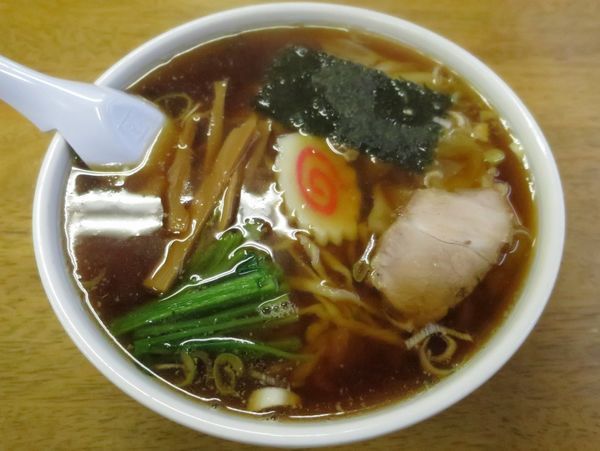 「ワンタンメン ８００円」@茶釜 本店の写真