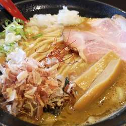 特濃とりおんかつおらーめん