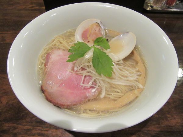 「純はまぐりそば・塩（１０００円）」@活龍 期間限定麺処 みつきの写真