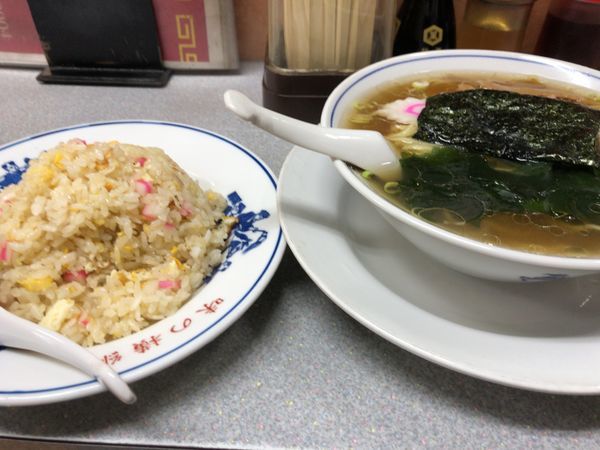 「半チャーハンラーメン880円」@味の横綱の写真
