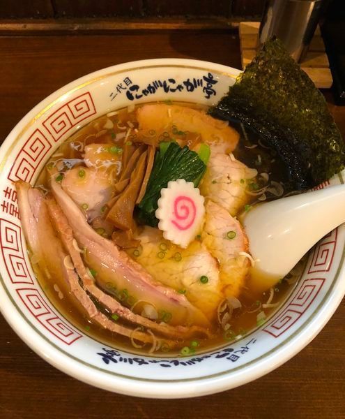 「さんま香油そば・モモ焼豚増し ￥1030」@二代目 にゃがにゃが亭の写真