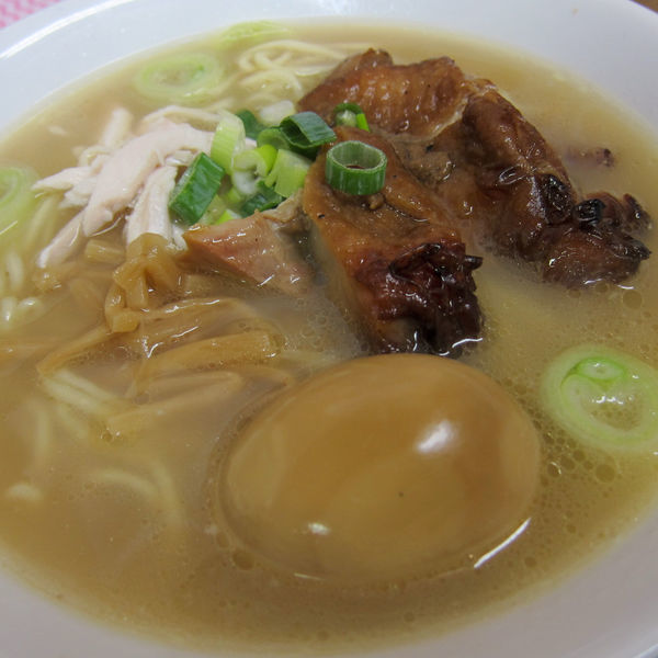 「水炊きそば 全部入り 1,200円」@鳥めし 鳥藤 場内店の写真