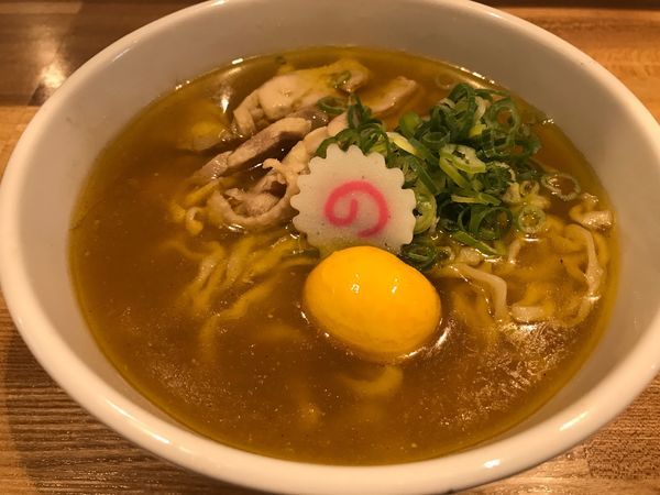 「金の鶏中華  680円」@新旬屋 本店の写真