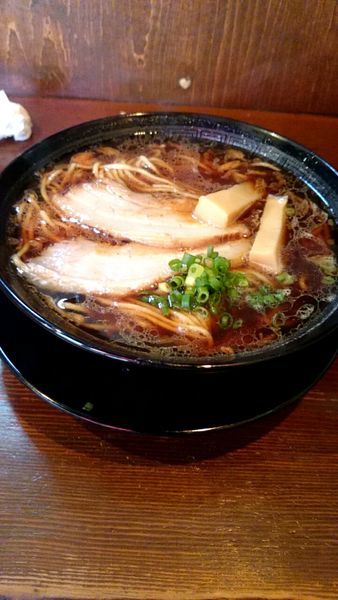 「熟成醤油ラーメン（７５０円）＋大盛（１２０円）」@古式ラーメン 鶴亀の写真