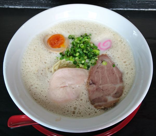 「アワトロラーメン」@アワトロ龍宮の写真