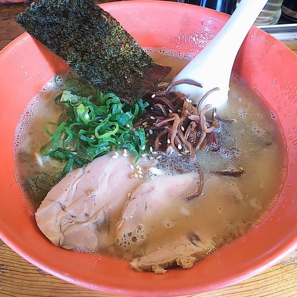 「ラーメンバリカタ辛子高菜中辛替玉半玉バリカタ」@元祖長浜 大学ラーメンの写真
