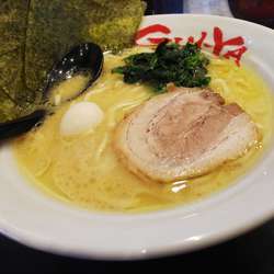 醤油ラーメン750円