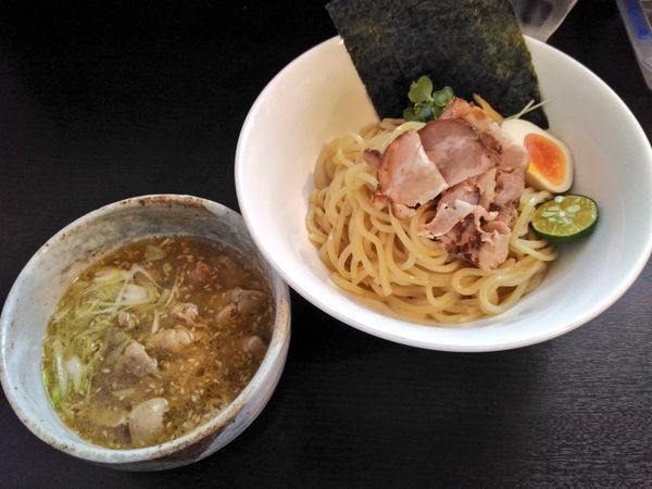 「きまぐれ限定 ネギ塩肉つけめん シークァーサー仕立て」@麺屋 シロサキの写真
