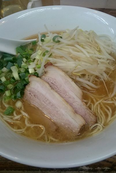 「中華そば」@廣島中華そば 兎 上尾店の写真