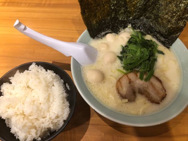 「塩ラーメン TPうずら 730円」@横浜家系ラーメン 船橋 魂心家の写真