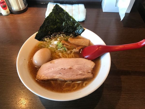 「醤油味玉ラーメン790円」@麺屋 すずなりの写真