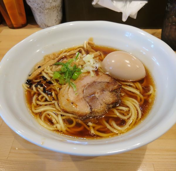 「味玉淡麗醤油山賊麺 大盛」@上州山賊麺 大大坊の写真