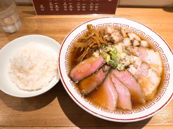 「肉そば+小ライス／¥900+100」@超多加水自家製手揉み麺 きたかた食堂の写真
