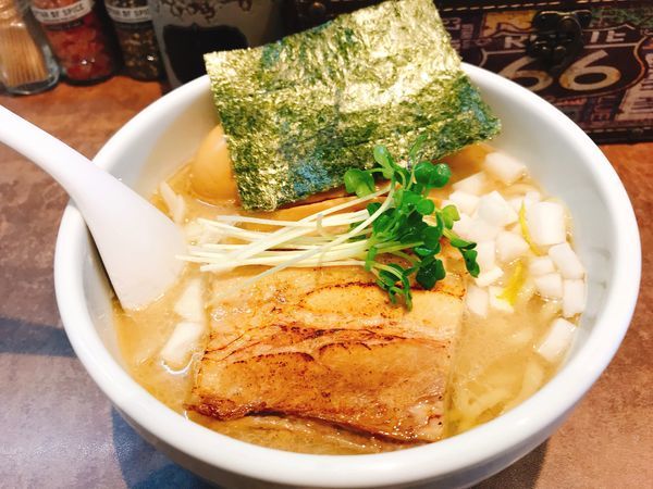 「ホタテ69ラーメン850円＋味玉100円」@NOODLE SOUNDSの写真