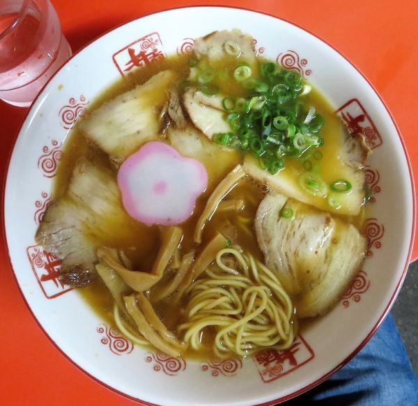 「特製中華そば（800円）」@井出商店の写真