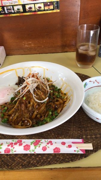 「黒カラシビまぜそば＋半ライス。」@龍門瀑の写真