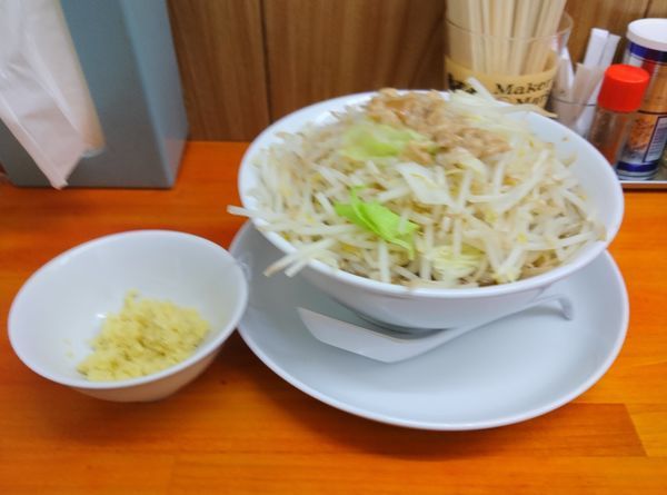 「中ラーメン ショウガ」@ラーメン長嶋の写真