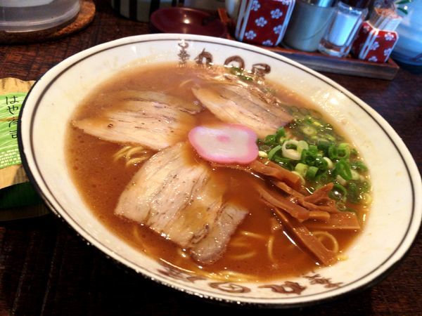 「大盛中華そば+はや寿司」@中華そば 丸田屋 岩出店の写真
