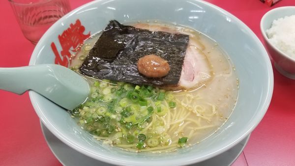 「朝ラーメン　チャーシュー2枚トッピング」@山岡家 松本店の写真
