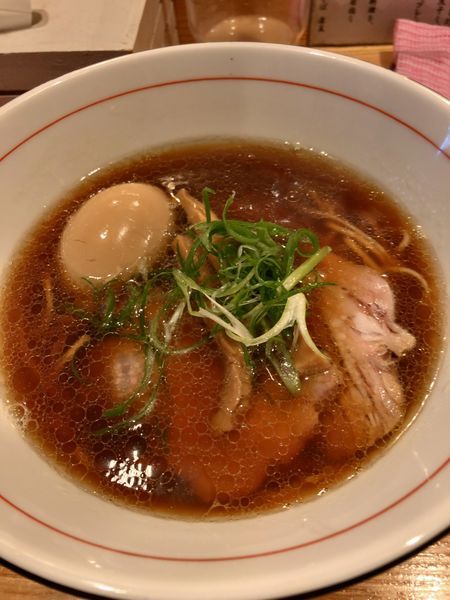 「煮玉子醤油そば ¥850」@地球の中華そばの写真