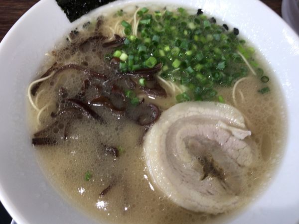 「博多長浜ラーメン(バリカタ+粉落とし)690円+辛そぼろ15」@博多長浜らーめん 楓神の写真