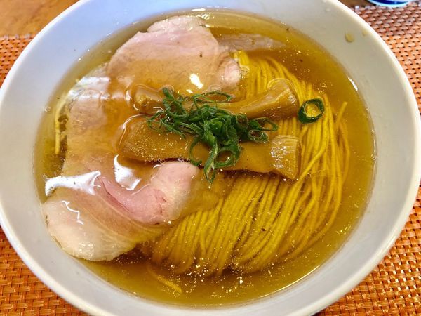 「塩煮干そば 700円 焼豚ご飯100円 ちび生100円」@柴崎亭の写真