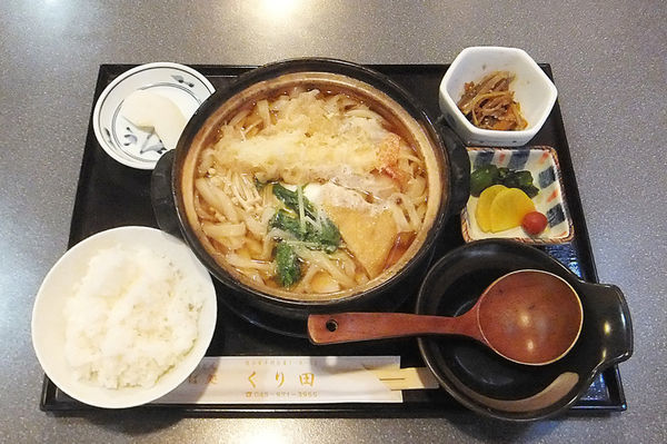 「鍋焼きうどんセット」@そば処くり田の写真
