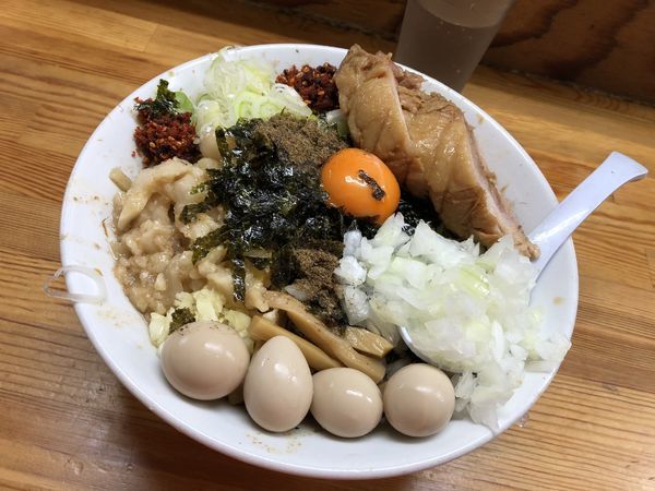 「たれそば +子豚増し、ダブルスープ」@ハイマウントの写真