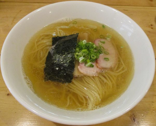 「支那そば（白だし）700円」@支那そば 大和 稲荷町本店の写真