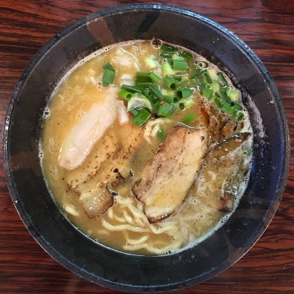 「鶏のせラーメン ¥830円」@麺屋つららの写真