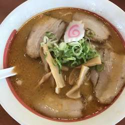 味噌らーめん+大盛（¥453+108）