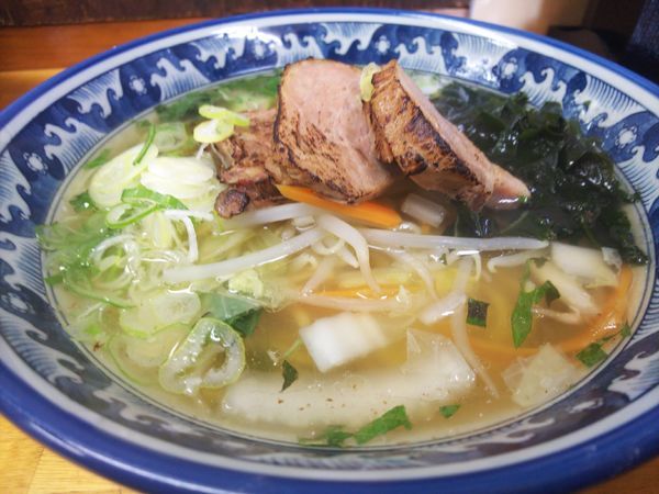 「野菜ら～めん(塩）750円＋餃子」@米沢ラーメン 鈴木屋の写真