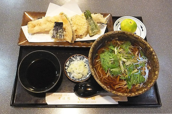 「穴子天ぷらそば」@そば処くり田の写真