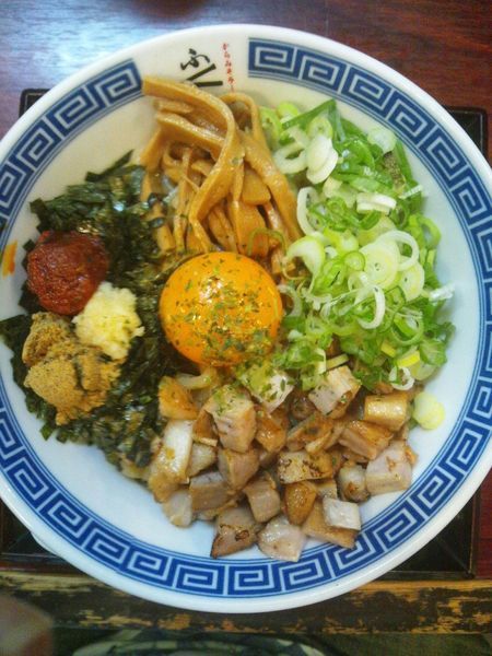 「からみそまぜそば」@からみそラーメン ふくろうの写真