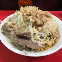 ラーメン並 野菜チョイ増し アブラ多め