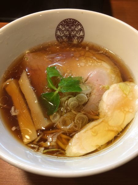 「鶏醤油らぁ麺」@らぁ麺とうひちの写真