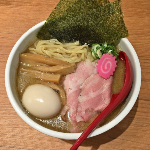 「特製煮干中華そば」@煮干中華そば 鈴蘭 新宿店の写真