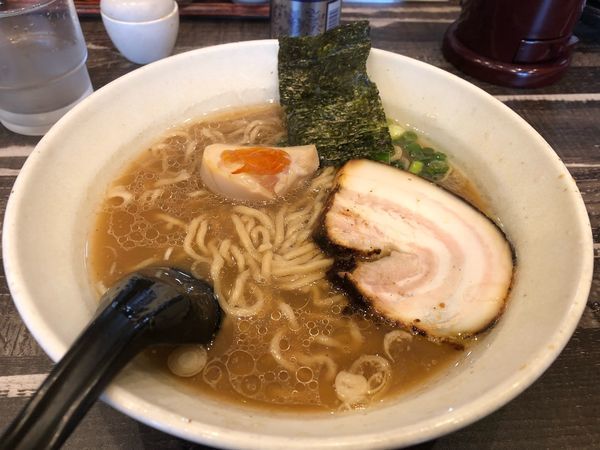 「醤油ラーメン」@一八亭の写真