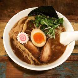 とり魚介醤油ラーメン