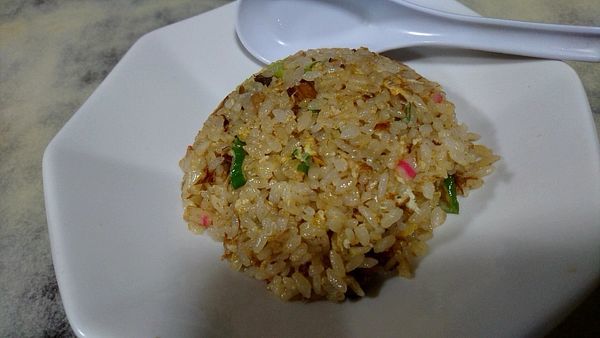 「半チャーハン　350円」@手打ラーメン 暖宝の写真