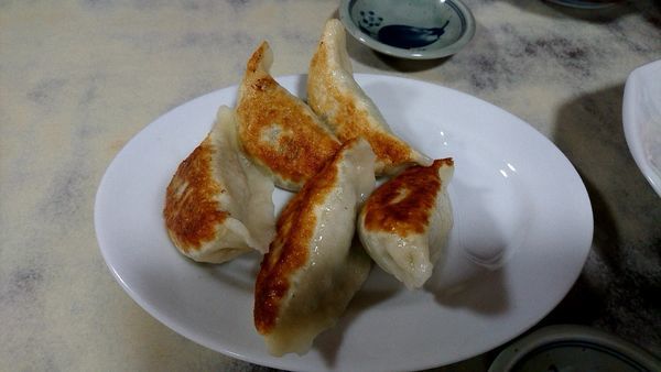 「餃子　500円」@手打ラーメン 暖宝の写真