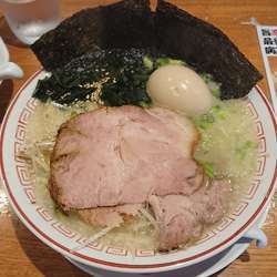 定番（塩） 950円 + 半チャーハン 350円