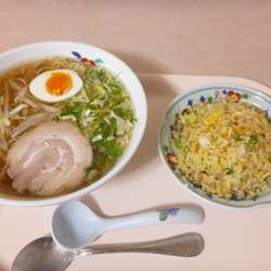 たいやきくん醤油¥720／にんにく・こってり¥0