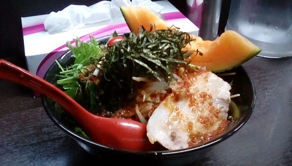 「[限定]辛旨冷やし中華　+　チャーシュー」@元祖旨辛系タンメン 荒木屋の写真