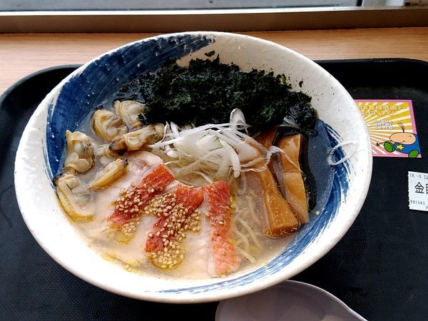 「炙り金目鯛の塩ラーメン(並盛)1,080円」@らーめん 波市の写真