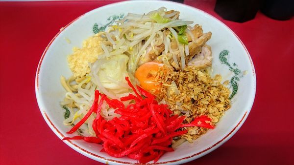 「汁なし豚入り(麺少なめ・ヤサイ少なめ・ニンニク・紅生姜)」@ラーメン二郎 湘南藤沢店の写真