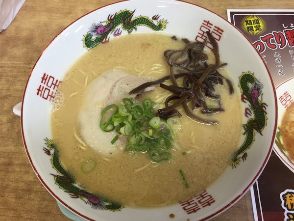 「とんこつラーメン」@博多金龍 山大通り店の写真