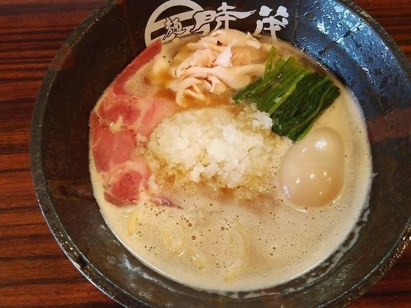 「鶏白湯 醤油＋煮玉子」@麺屋時茂 スカイツリー店の写真