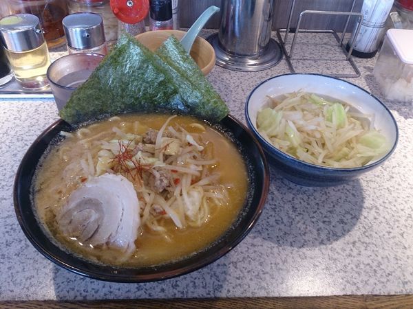 「特製味噌ラーメン【大盛】」@横浜家系ラーメン たくみ家 土浦阿見店の写真