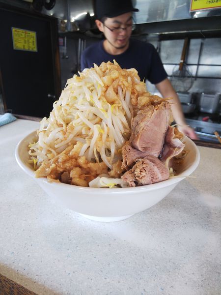 「ラーメン麺300㌘780円」@東京肉菜館の写真
